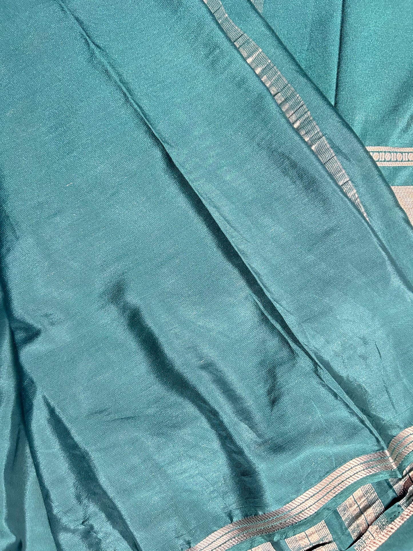 Green bentex crepe Mysore silk saree
