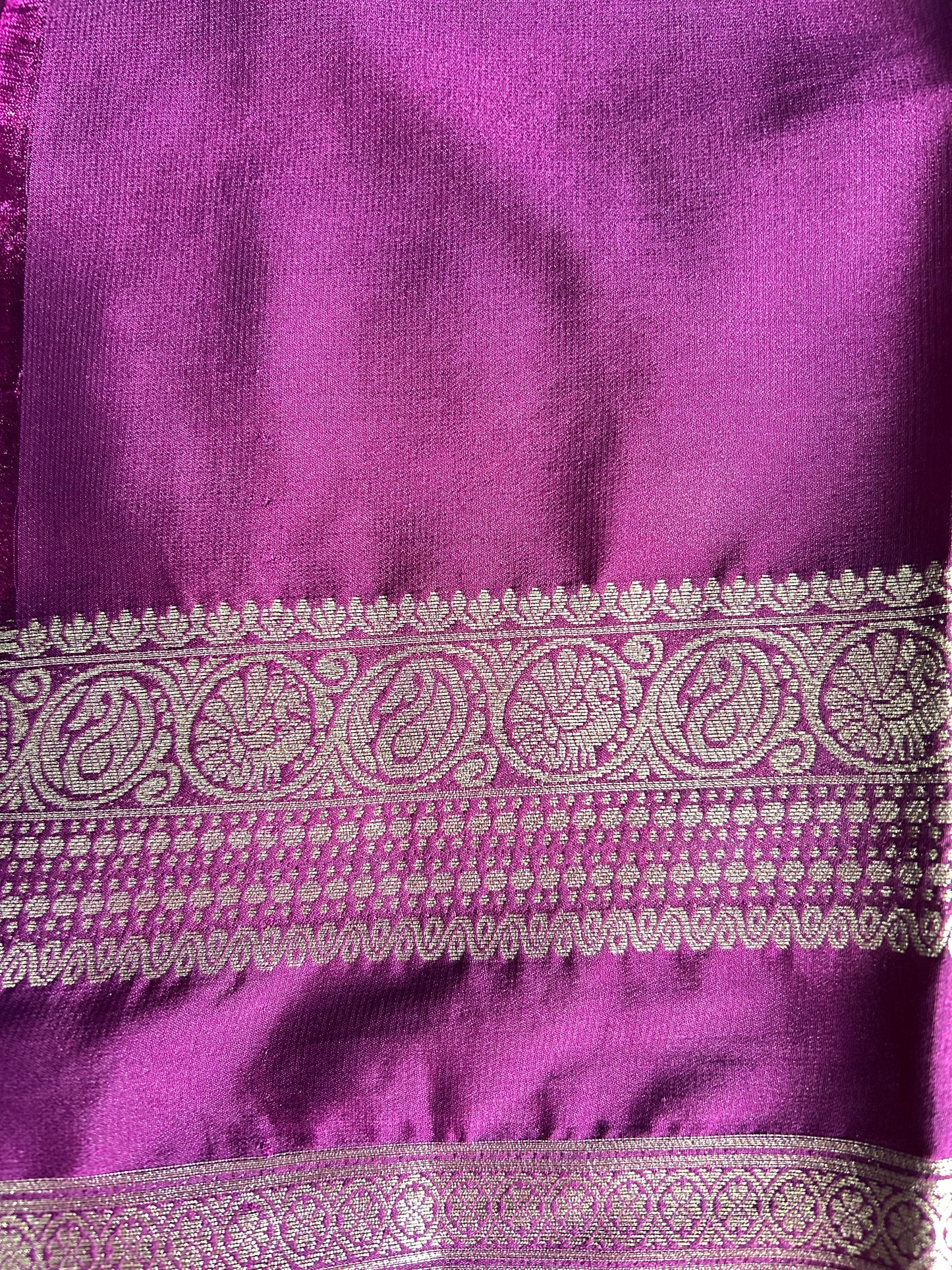 Magenta semi-Mysore silk crepe saree