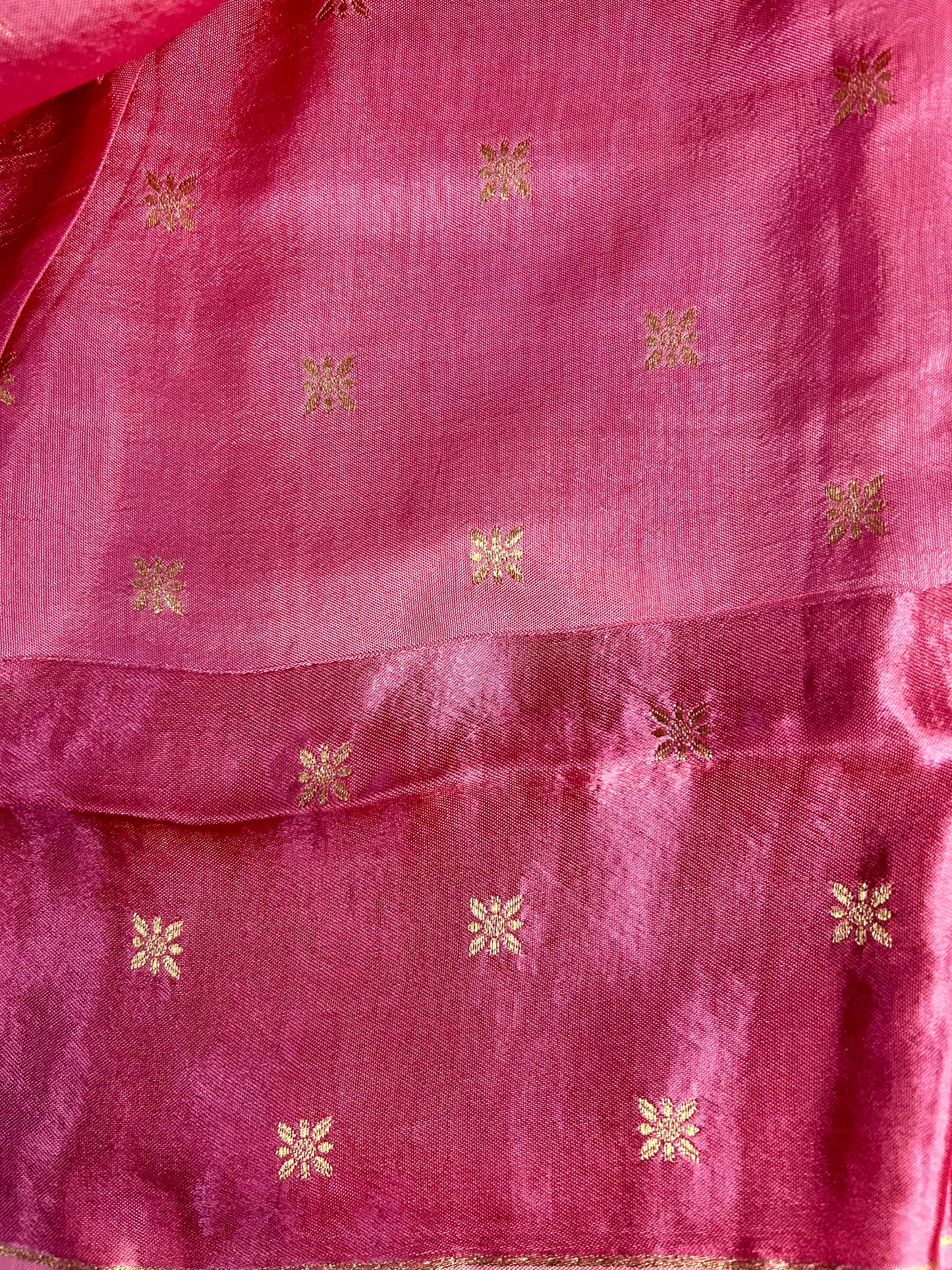 Pink checks crepe saree